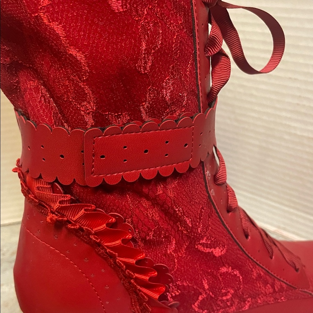Ladies Victorian style boot - Picture 5 of 9